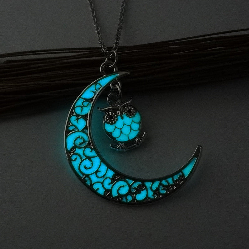 Glowing Pendant Necklace with Silver Plated Chain