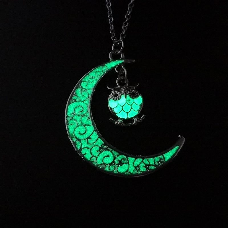 Glowing Pendant Necklace with Silver Plated Chain
